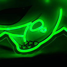 Détail rapproché du néon LED Bulbizarre mettant en valeur le contour vert