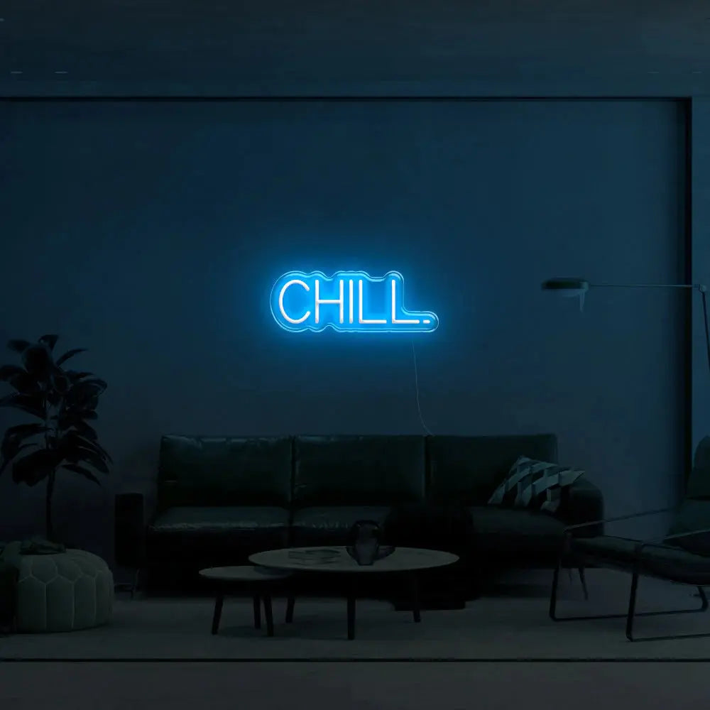 Néon LED CHILL bleu doux offrant une ambiance lumineuse apaisante pour l’intérieur de nuit.
