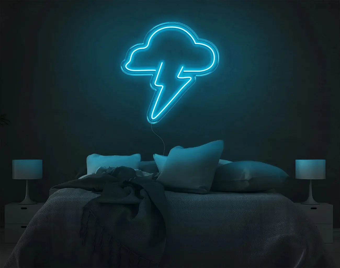 Enseigne murale néon LED nuage et éclair cyan créant une lueur ambiante DIY au-dessus du lit